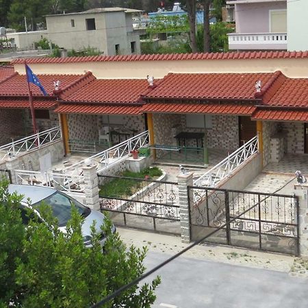 Villas Apartments Shahaj Вльора Екстер'єр фото