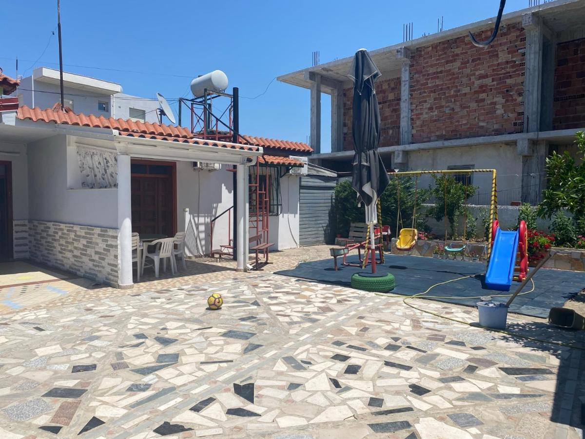 Villas Apartments Shahaj Вльора Екстер'єр фото
