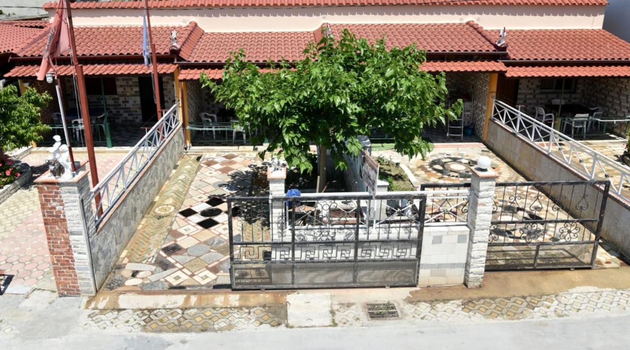 Villas Apartments Shahaj Вльора Екстер'єр фото