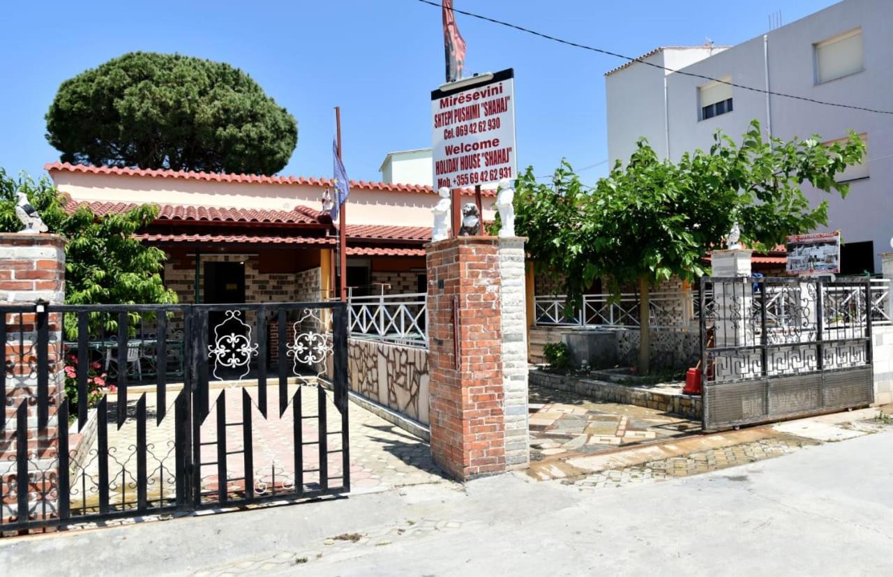 Villas Apartments Shahaj Вльора Екстер'єр фото
