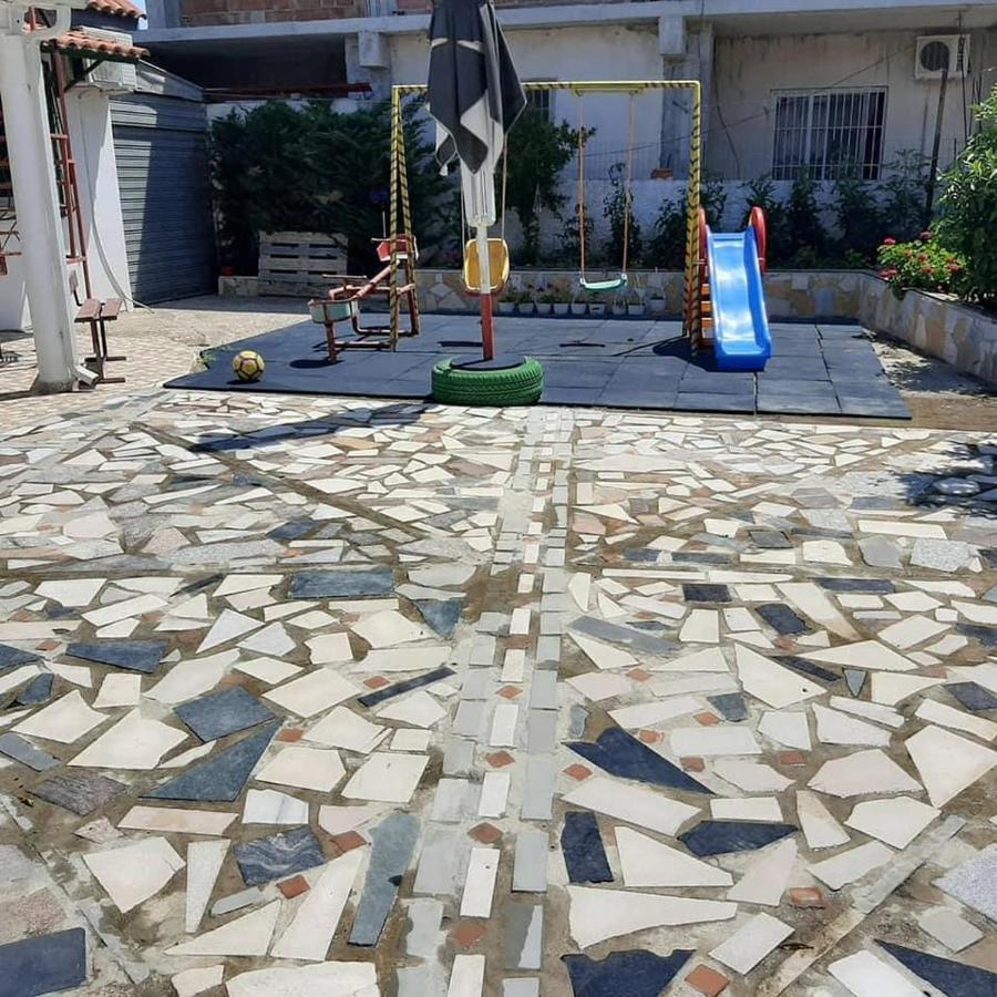 Villas Apartments Shahaj Вльора Екстер'єр фото