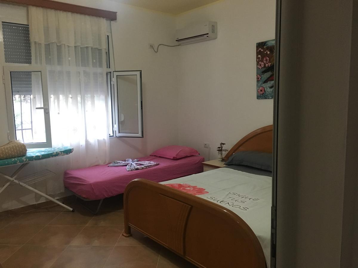 Villas Apartments Shahaj Вльора Екстер'єр фото