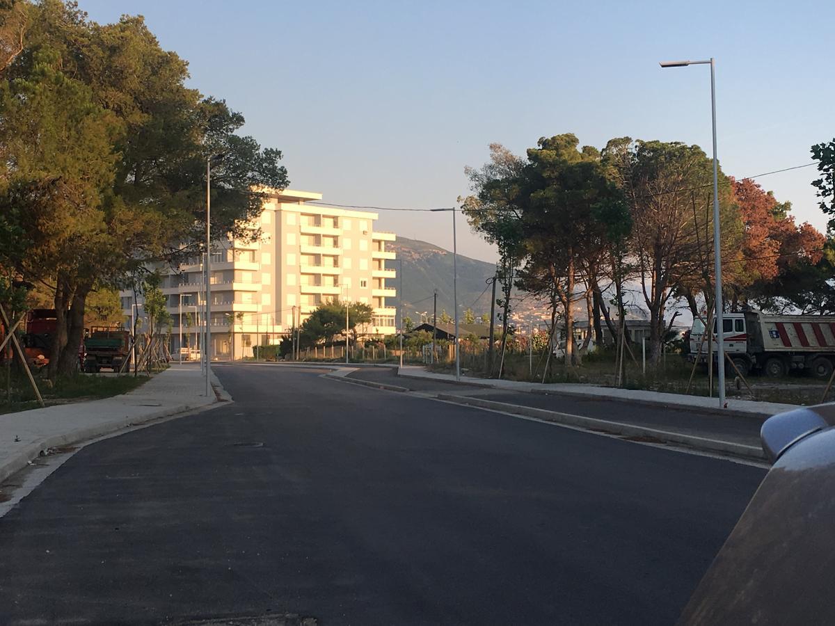 Villas Apartments Shahaj Вльора Екстер'єр фото