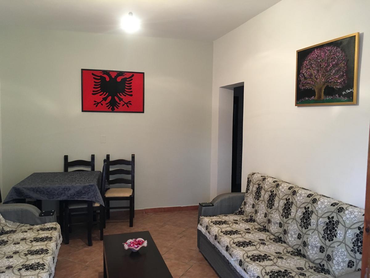 Villas Apartments Shahaj Вльора Екстер'єр фото