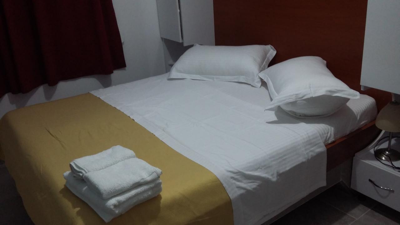Villas Apartments Shahaj Вльора Екстер'єр фото