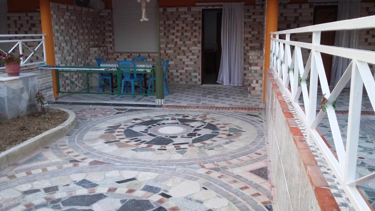 Villas Apartments Shahaj Вльора Екстер'єр фото