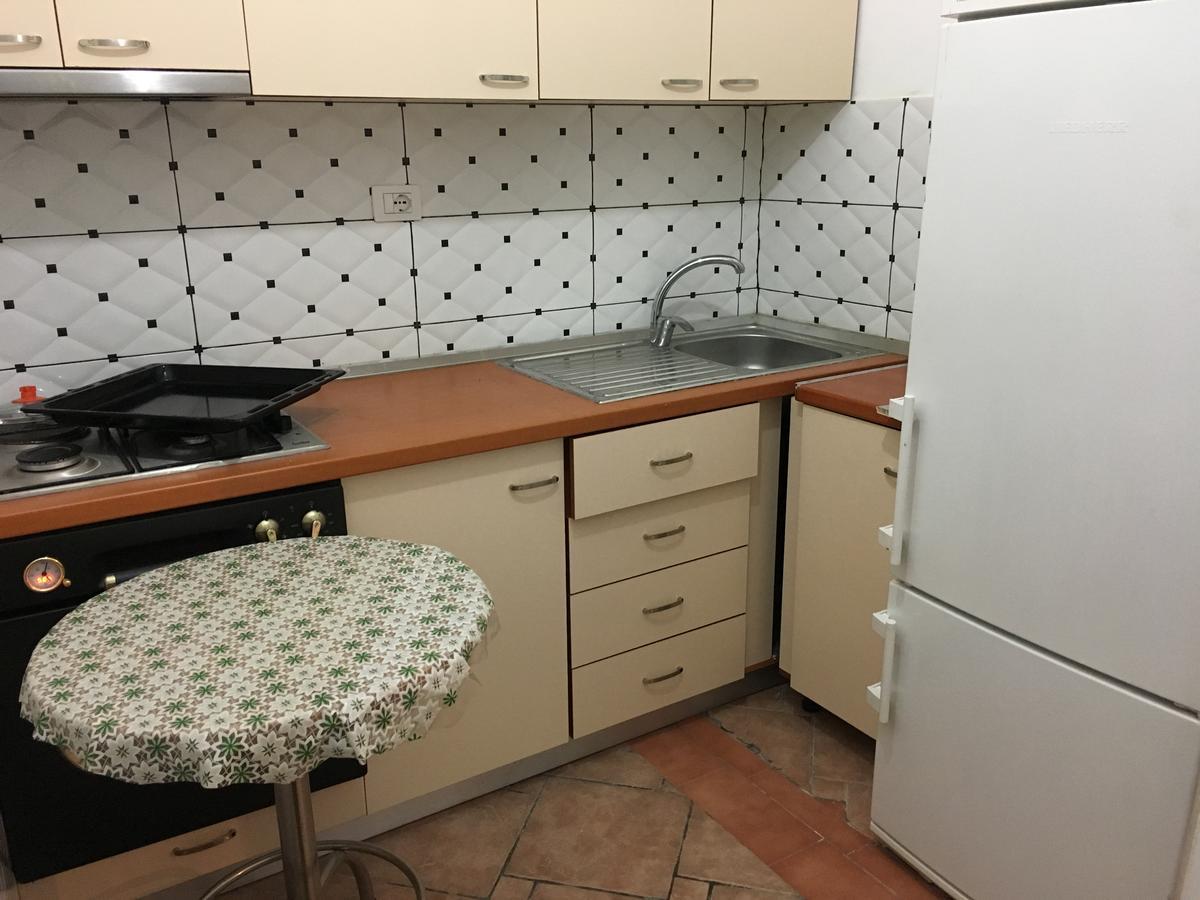 Villas Apartments Shahaj Вльора Екстер'єр фото