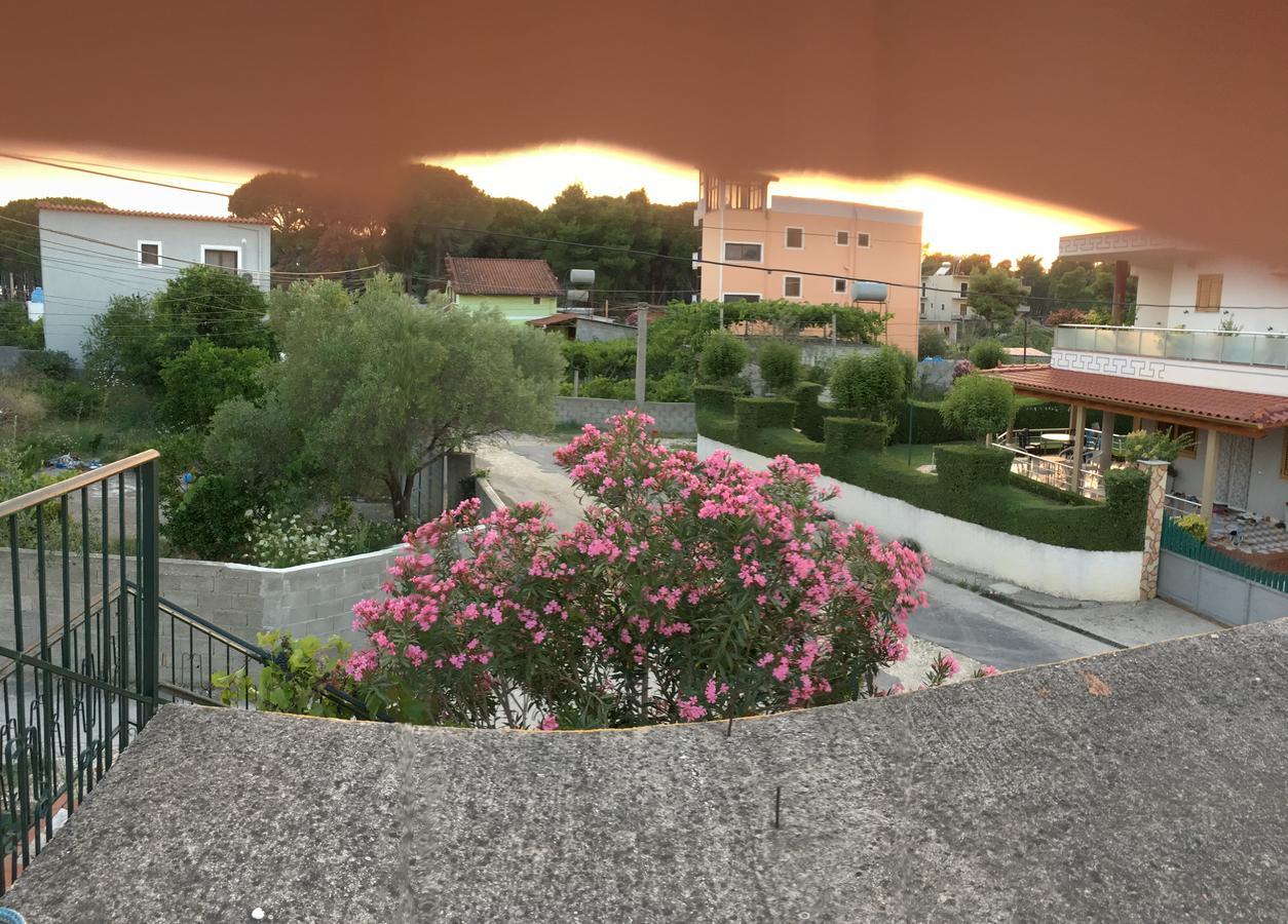 Villas Apartments Shahaj Вльора Екстер'єр фото