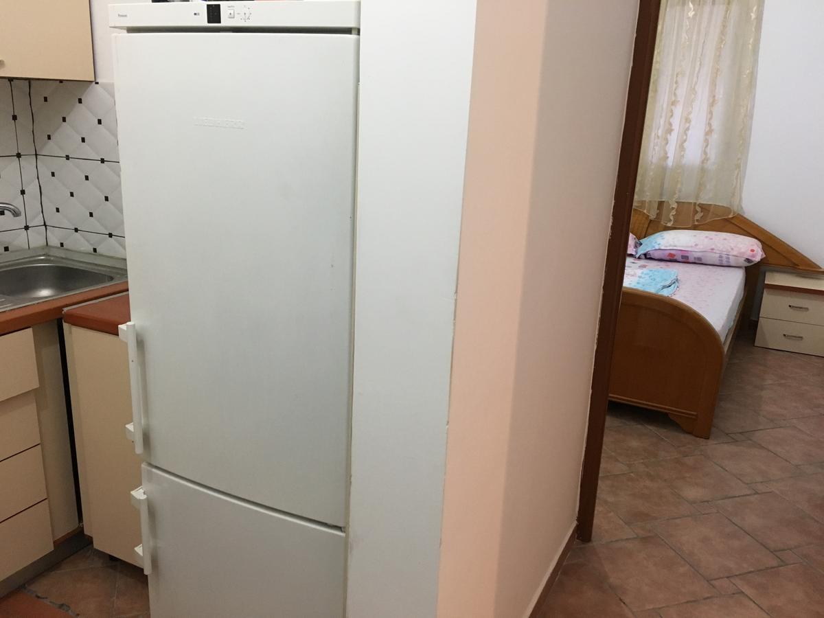 Villas Apartments Shahaj Вльора Екстер'єр фото